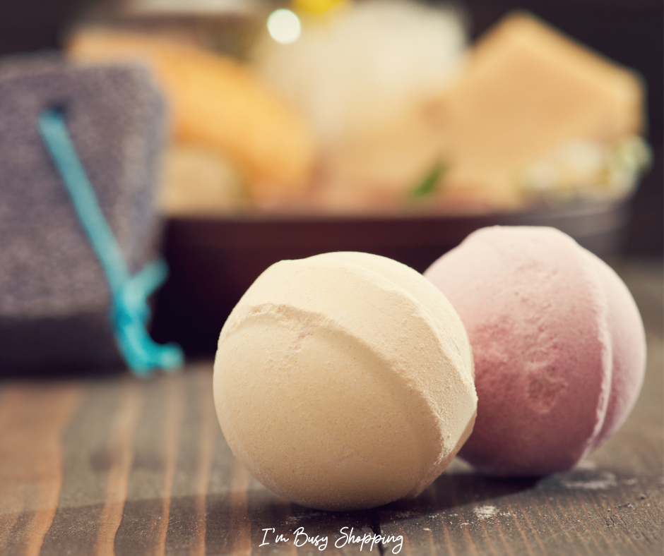 Bath Bombs with rings inside are extremely popular right now, especially now that Mother's day is just a few days away. Bath bombs are just so versatile — they can be a great gift for any kind of occasion. But the question is, which bath bomb should you choose?