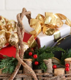 Gift Basket Ideas for Christmas Featured Image